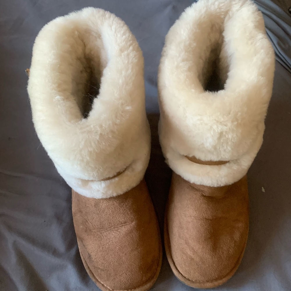 Cloud Nine Sheepskin Boots